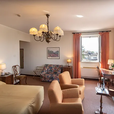 Otel Umbra 3*